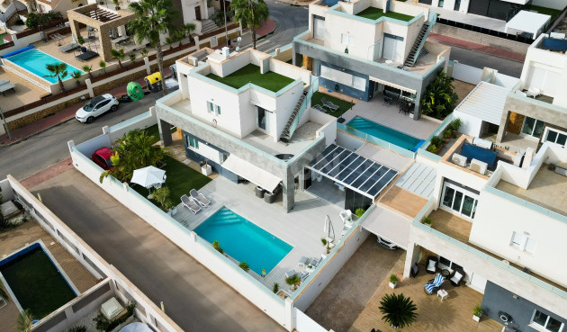 Resale - Villa - Torrevieja - Costa Blanca