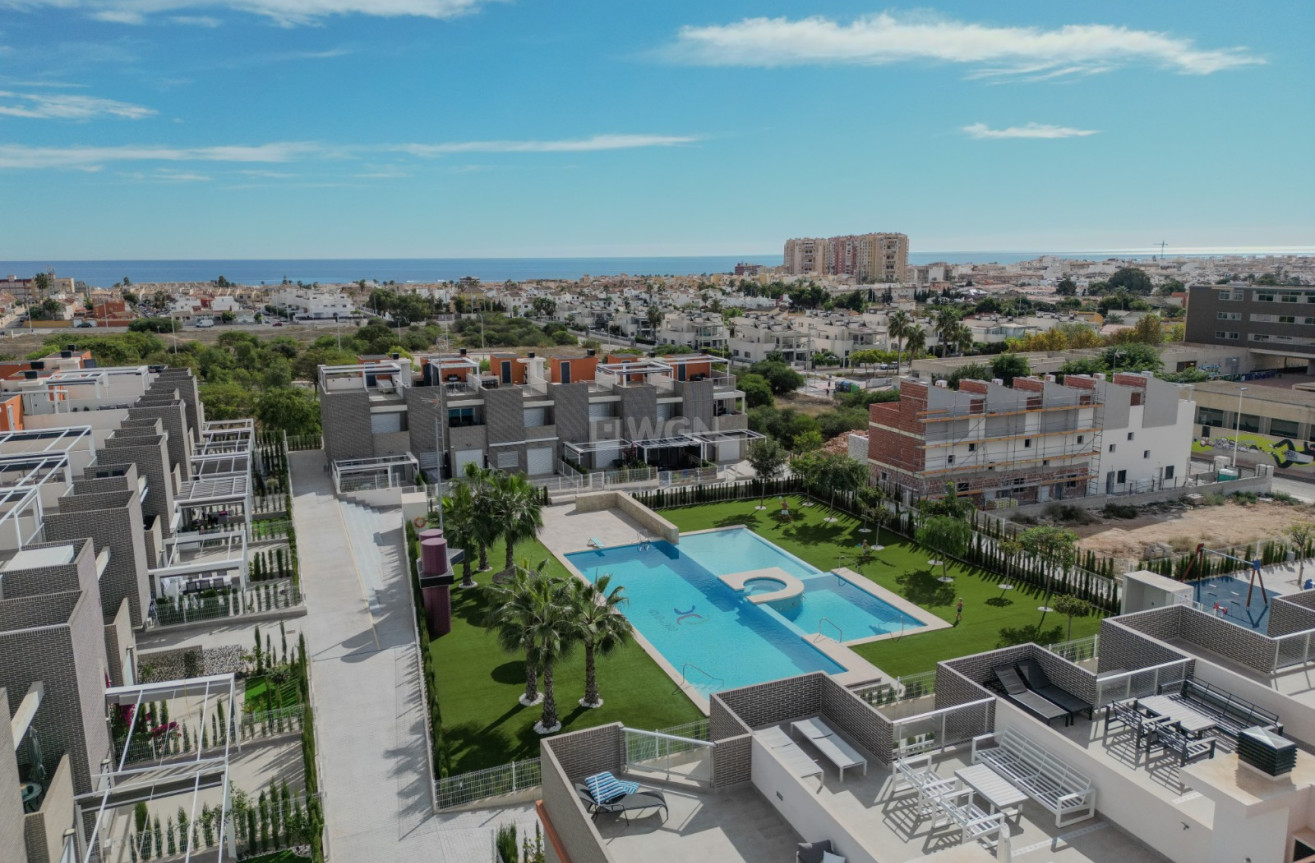 Resale - Apartment / flat - Torrevieja - Costa Blanca