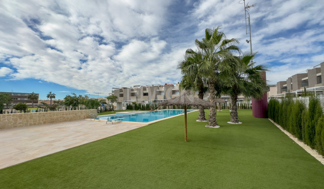 Resale - Apartment / flat - Torrevieja - Costa Blanca