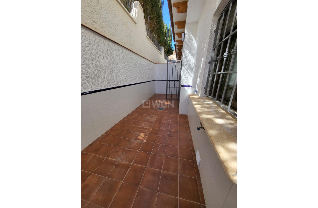 Resale - Villa - San Miguel de Salinas - Cerro Del Sol