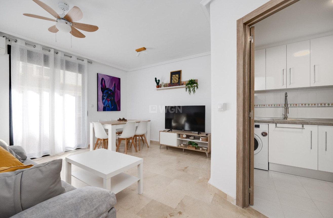 Resale - Apartment / flat - Torrevieja - Playa del Cura