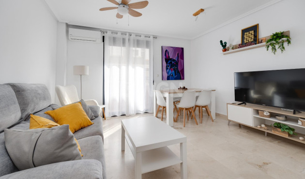 Resale - Apartment / flat - Torrevieja - Playa del Cura