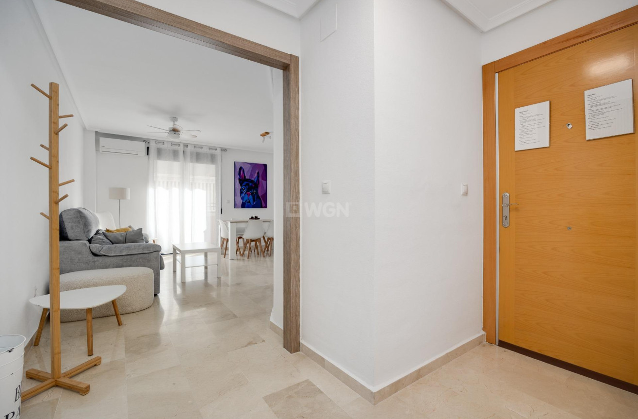 Resale - Apartment / flat - Torrevieja - Playa del Cura