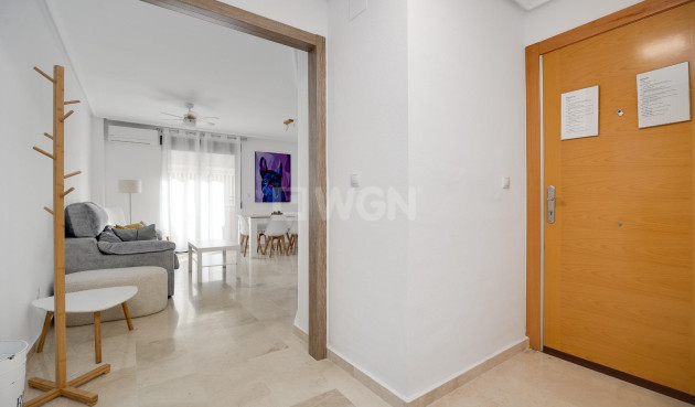 Resale - Apartment / flat - Torrevieja - Playa del Cura