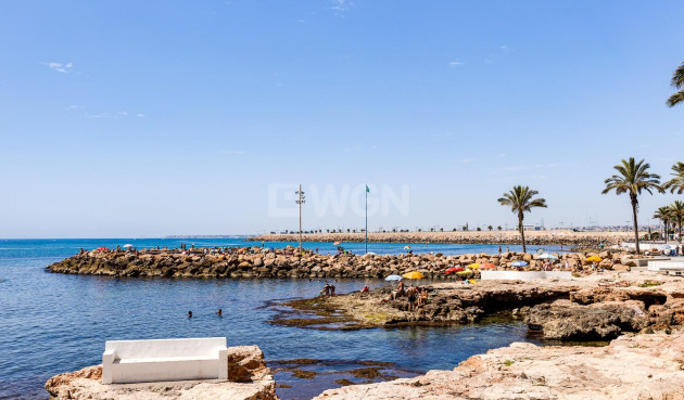 Resale - Apartment / flat - Torrevieja - Playa del Cura