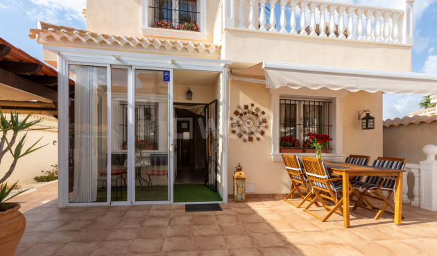 Resale - Villa - Orihuela Costa - Costa Blanca