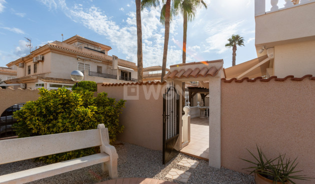 Resale - Villa - Orihuela Costa - Costa Blanca