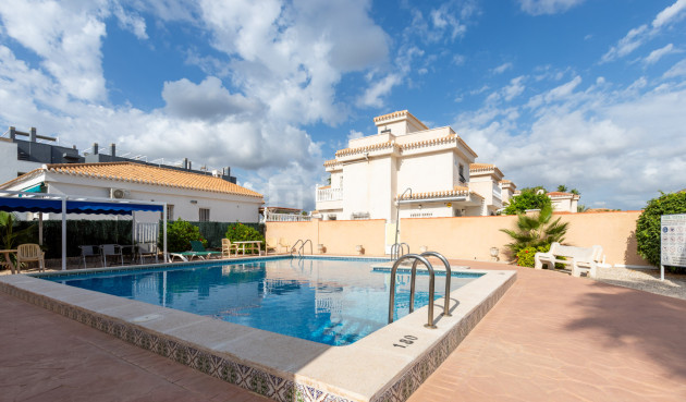 Resale - Villa - Orihuela Costa - Costa Blanca