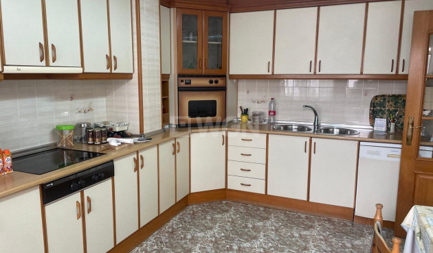 Resale - Apartment / flat - Torrevieja - Centro