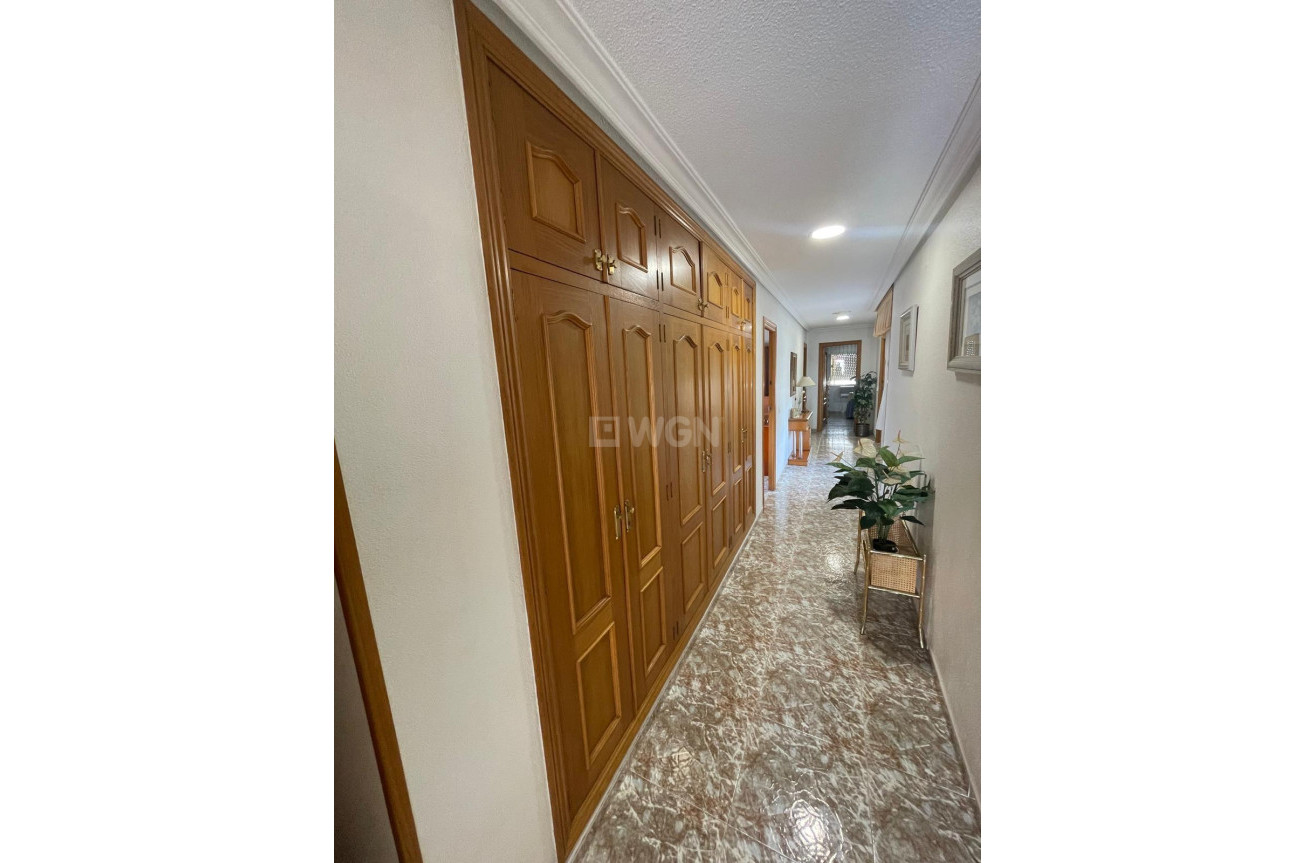 Resale - Apartment / flat - Torrevieja - Centro