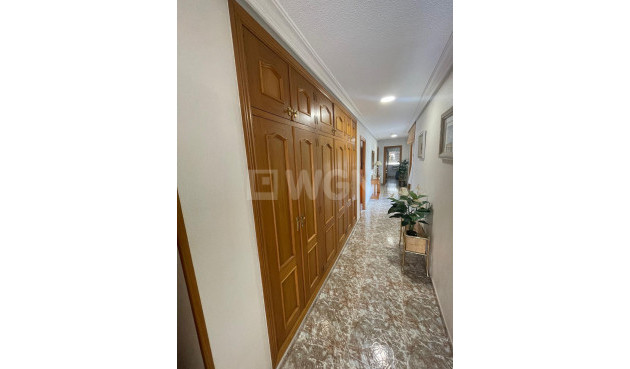 Resale - Apartment / flat - Torrevieja - Centro