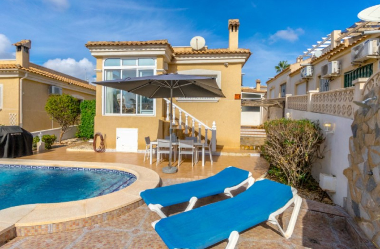 Resale - Villa - Orihuela - Inland