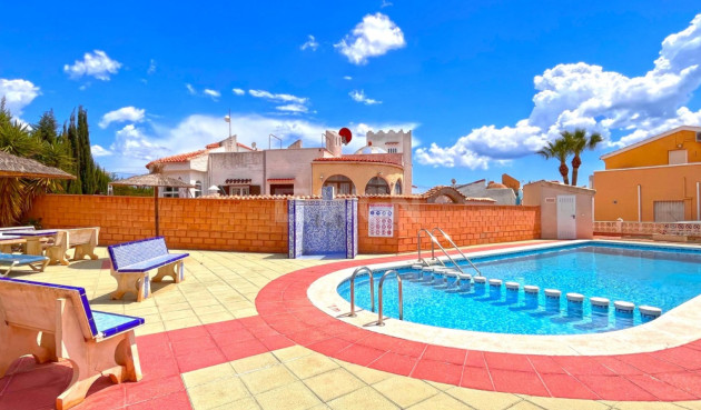 Resale - Villa - Orihuela Costa - Costa Blanca