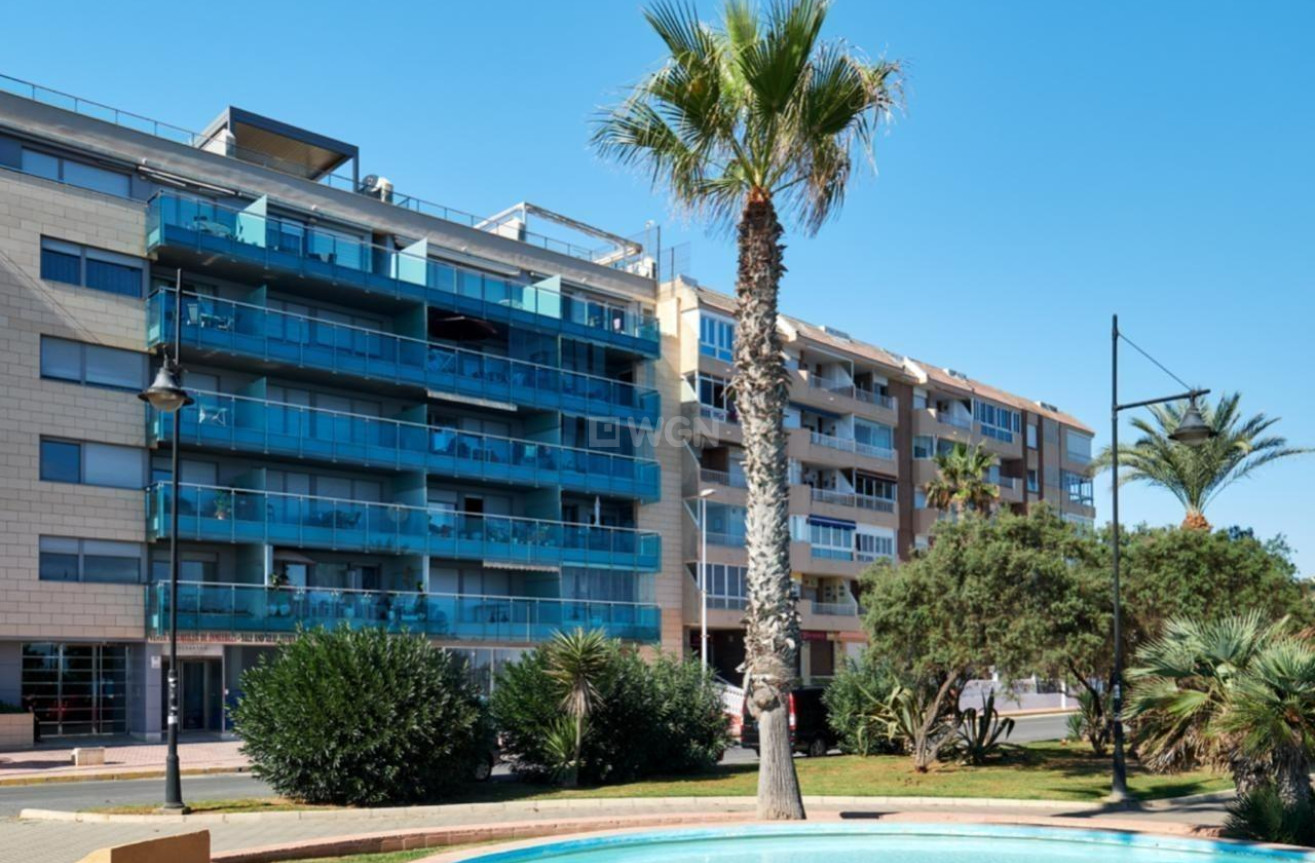 Resale - Apartment / flat - Torrevieja - Playa del Cura