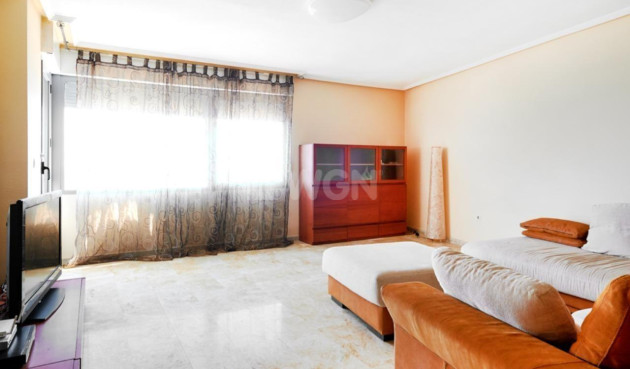 Resale - Apartment / flat - Torrevieja - Playa del Cura