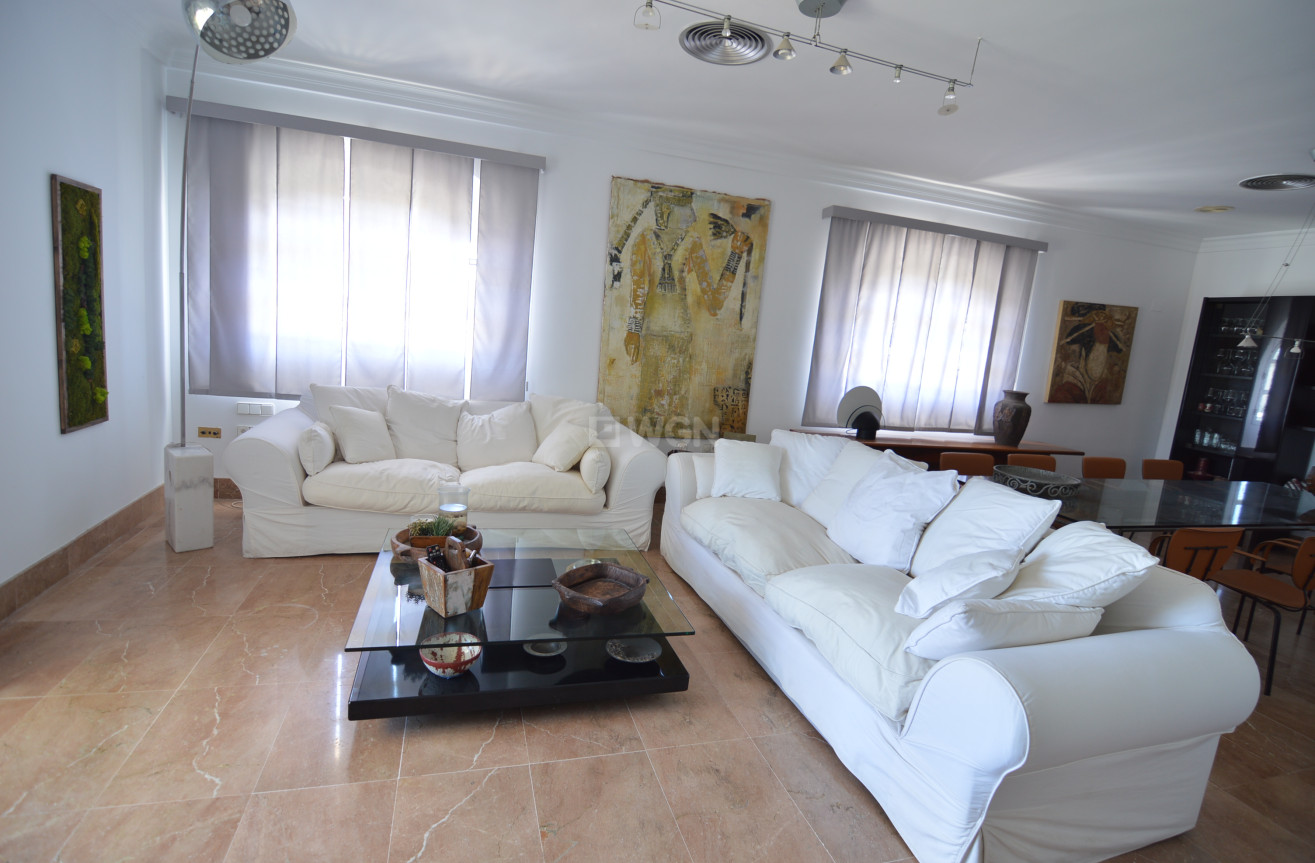 Resale - Villa - Torrevieja - Costa Blanca