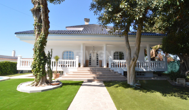 Resale - Villa - Torrevieja - Costa Blanca