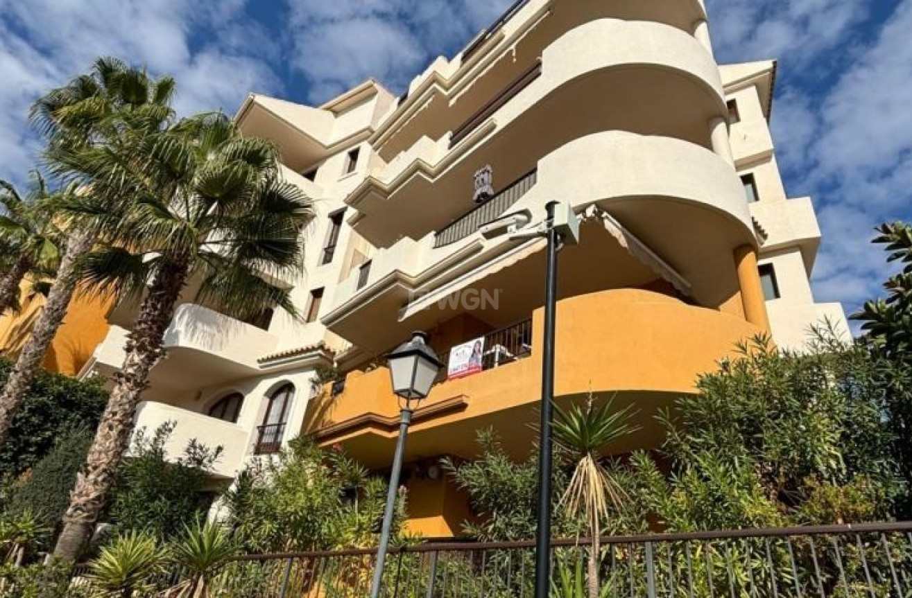 Resale - Apartment / flat - Torrevieja - Costa Blanca