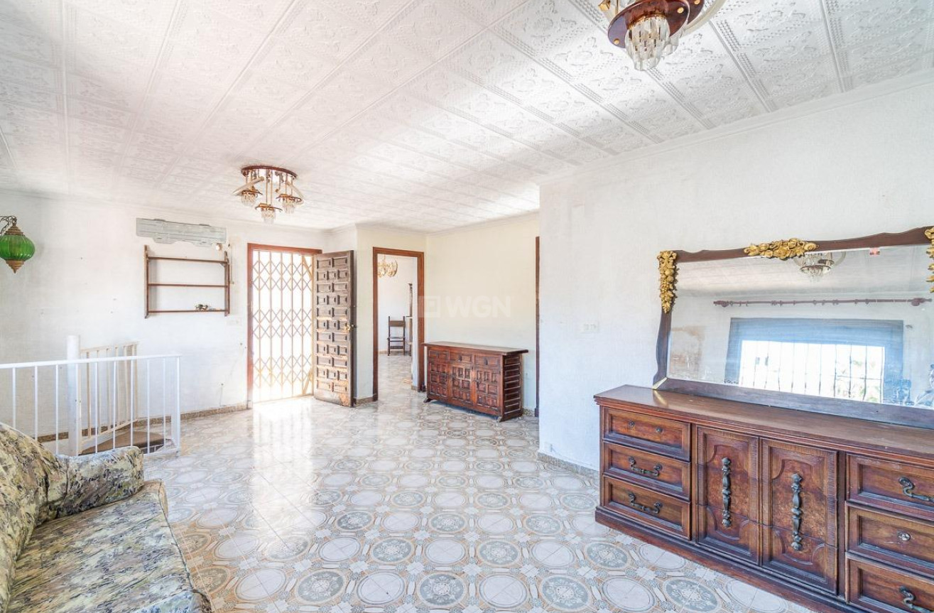 Resale - Villa - Orihuela Costa - Punta Prima