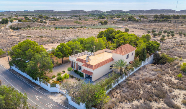 Resale - Villa - Alicante - Ciudad De Asís - Font-calent - El Bacarot