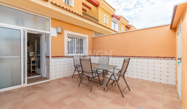 Resale - Bungalow - Orihuela Costa - Los Dolses