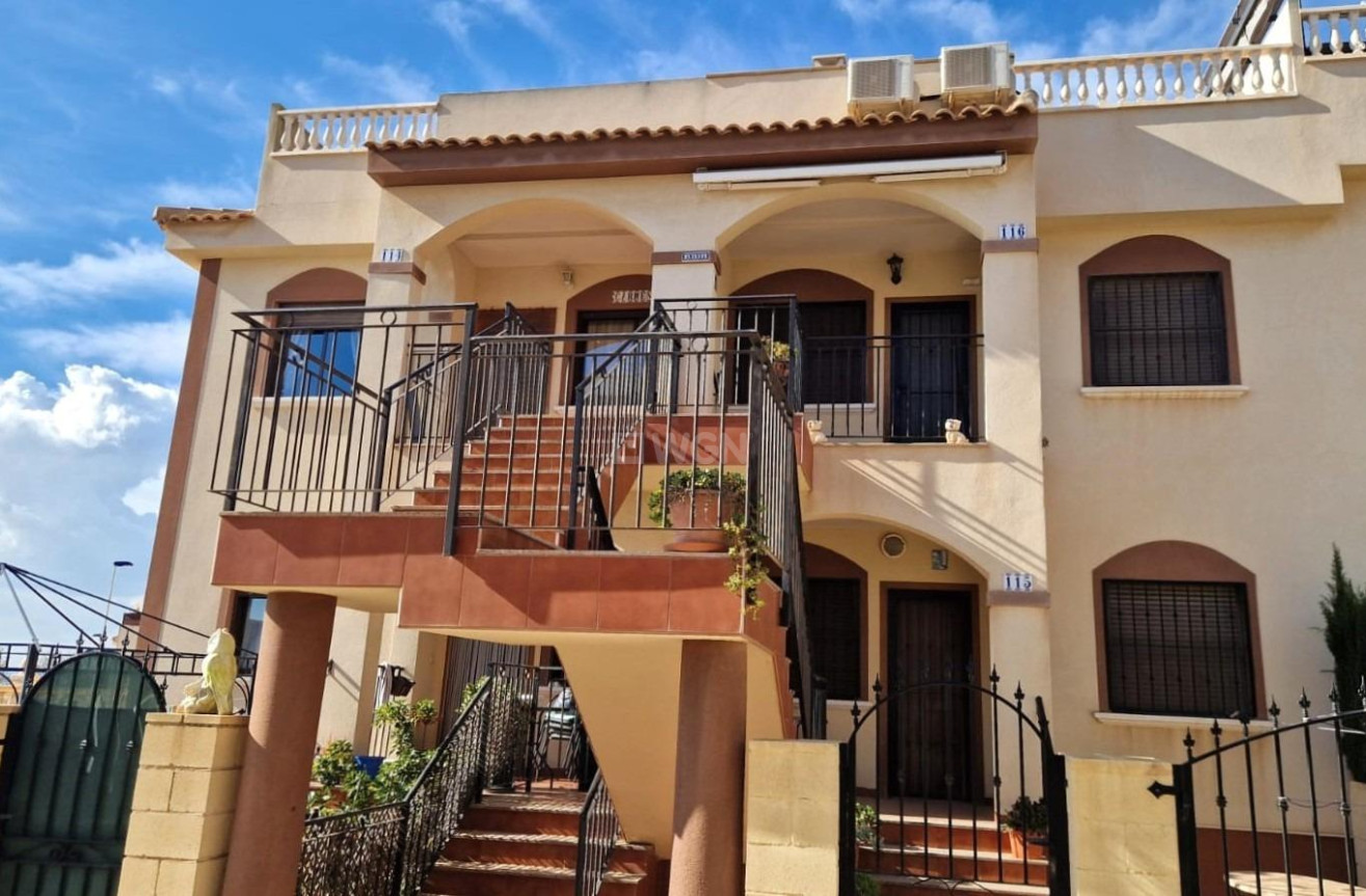 Resale - Bungalow - Torrevieja - Aguas Nuevas 1