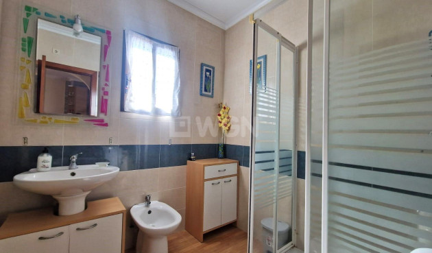 Resale - Bungalow - Torrevieja - Aguas Nuevas 1