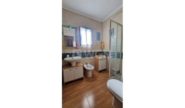 Resale - Bungalow - Torrevieja - Aguas Nuevas 1