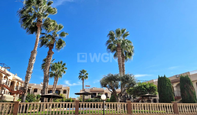 Resale - Bungalow - Torrevieja - Aguas Nuevas 1