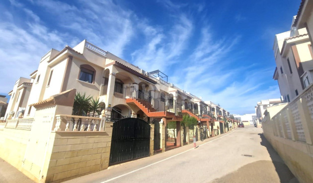 Resale - Bungalow - Torrevieja - Aguas Nuevas 1