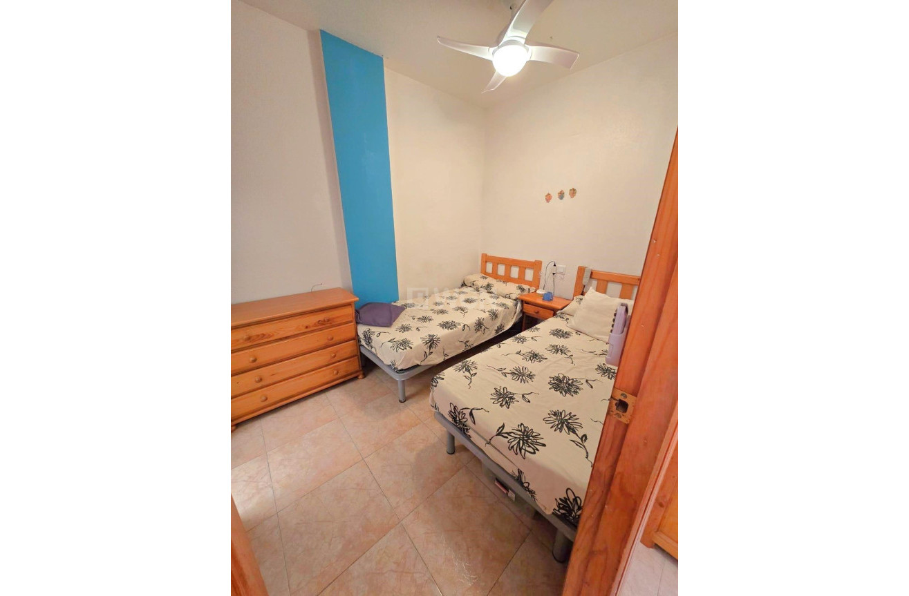 Resale - Apartment / flat - Torrevieja - Centro