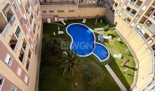 Resale - Apartment / flat - Torrevieja - Centro