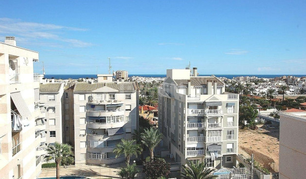 Resale - Apartment / flat - Torrevieja - Parque Las Naciones