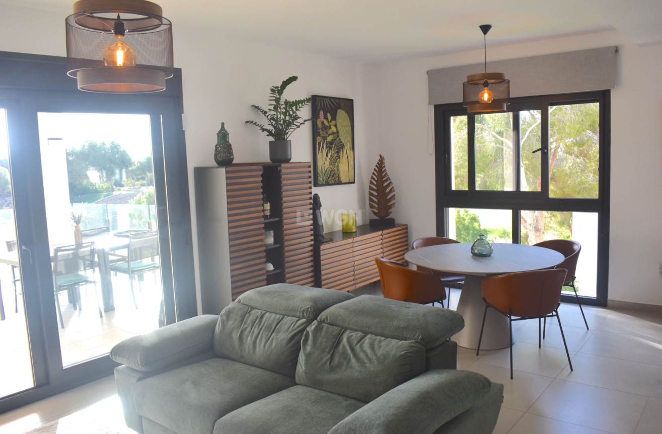 Resale - Apartment / flat - Pilar de la Horadada - Costa Blanca