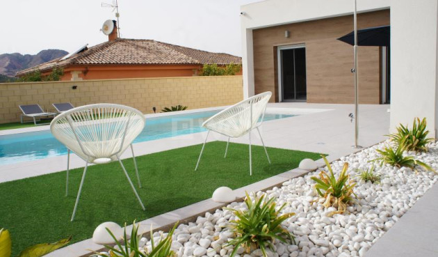 Resale - Villa - La Romana - Costa Blanca