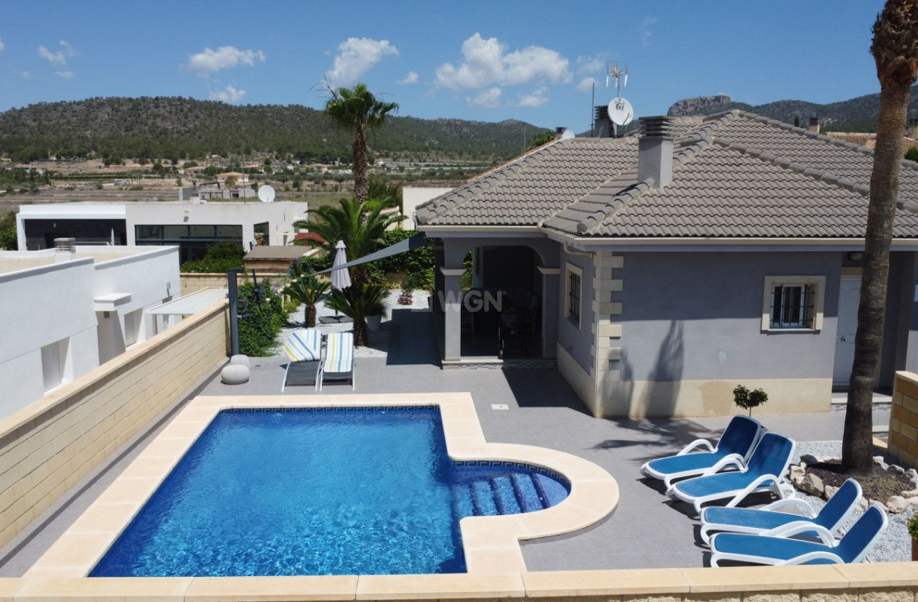 Resale - Villa - La Romana - Inland