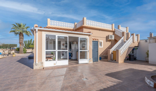 Resale - Villa - La Marina - Costa Blanca