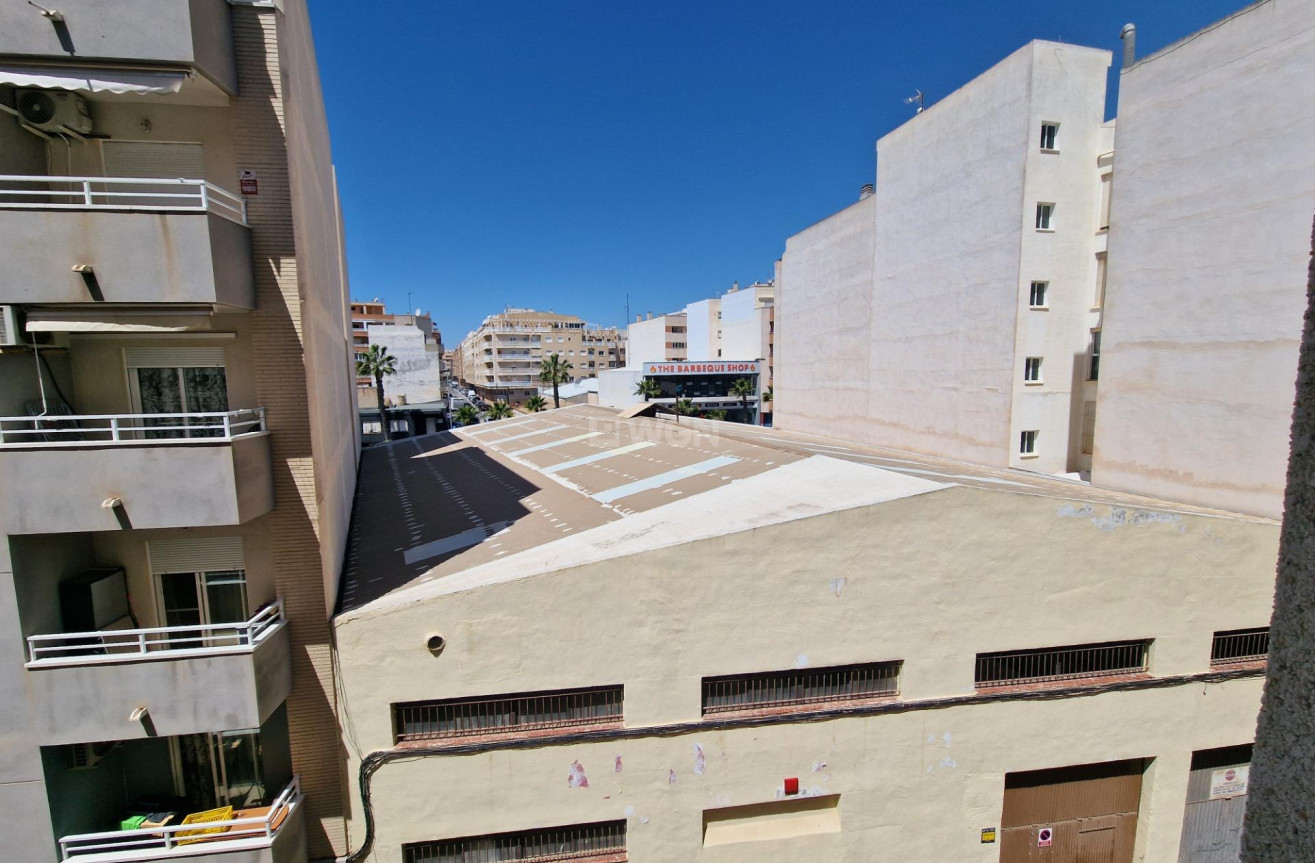 Resale - Apartment / flat - Torrevieja - Nueva Torrevieja