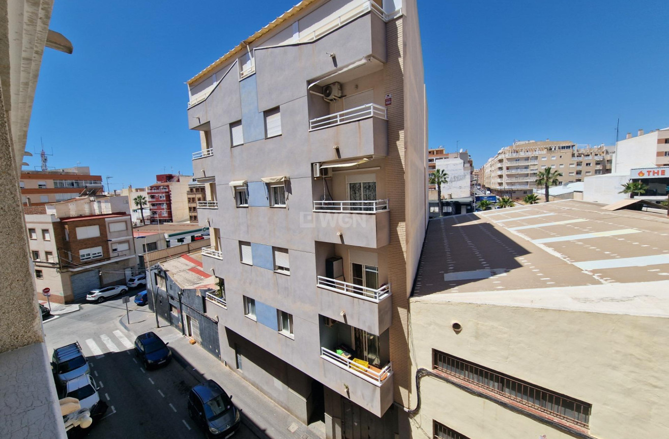 Resale - Apartment / flat - Torrevieja - Nueva Torrevieja