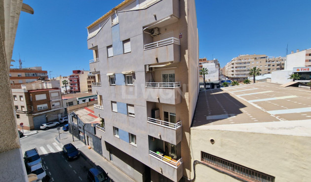 Resale - Apartment / flat - Torrevieja - Nueva Torrevieja