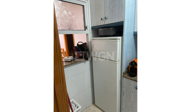 Resale - Apartment / flat - Torrevieja - Playa de los Locos