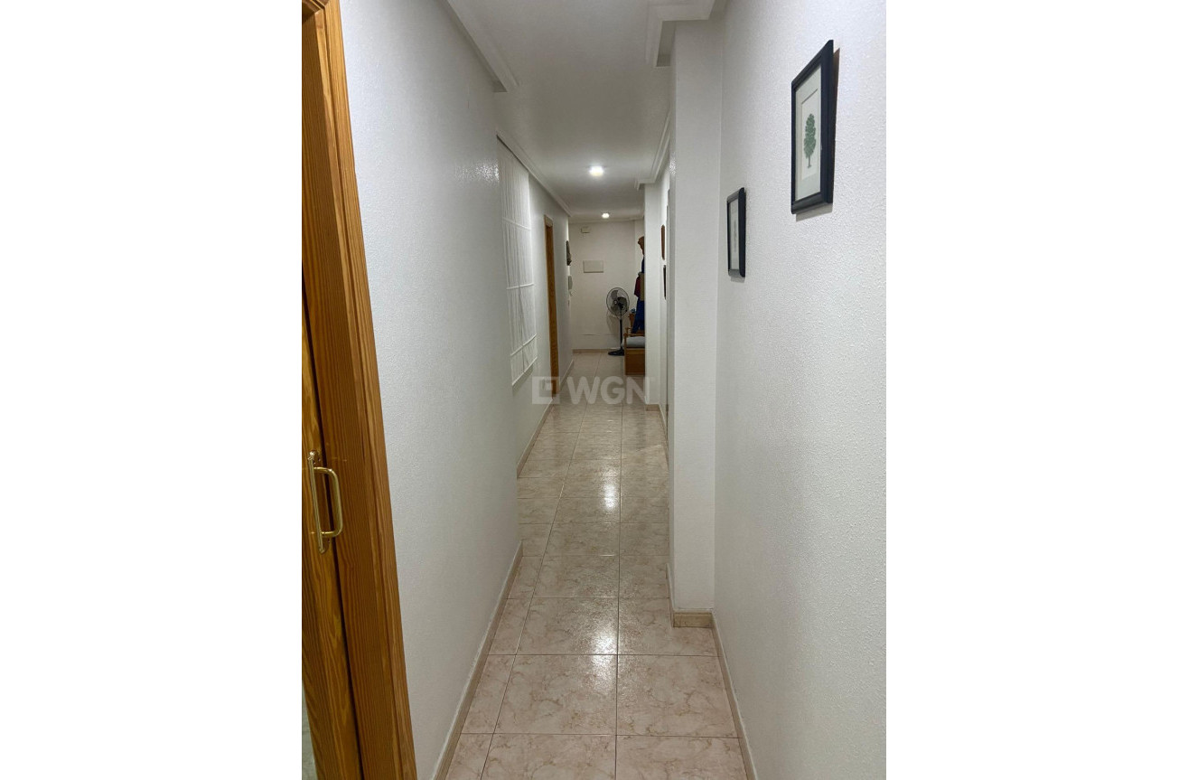 Resale - Apartment / flat - Torrevieja - Playa de los Locos