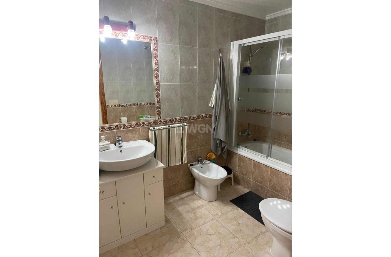 Resale - Apartment / flat - Torrevieja - Playa de los Locos