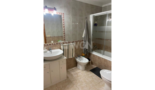 Resale - Apartment / flat - Torrevieja - Playa de los Locos