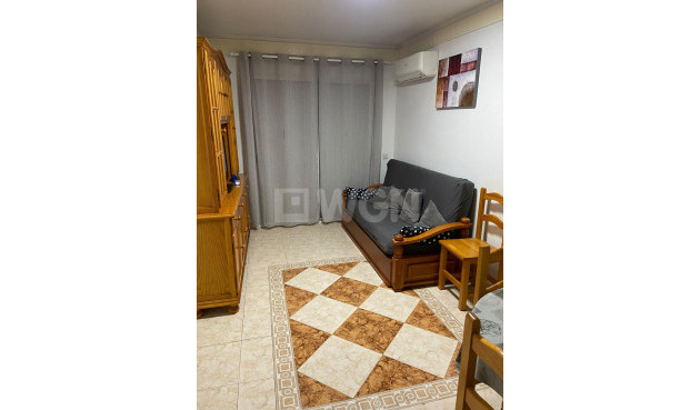 Resale - Apartment / flat - Torrevieja - Playa de los Locos