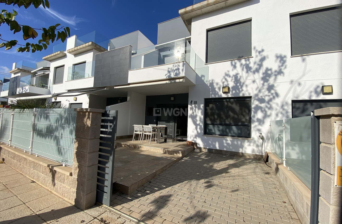 Resale - Bungalow - Pilar de la Horadada - Costa Blanca