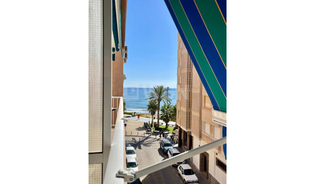 Resale - Apartment / flat - Torrevieja - Playa del Cura