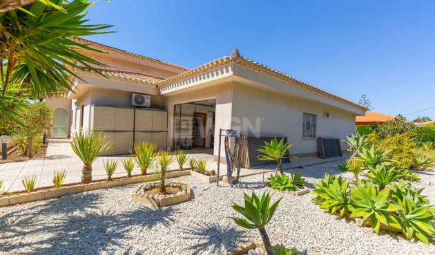 Resale - Villa - Orihuela - Inland