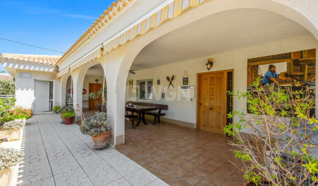 Resale - Villa - Orihuela - Inland