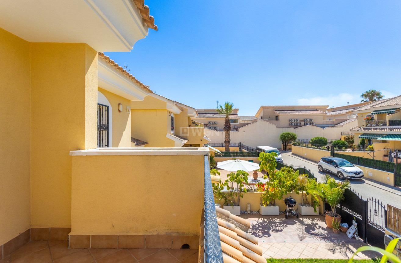 Resale - Villa - Orihuela Costa - Costa Blanca